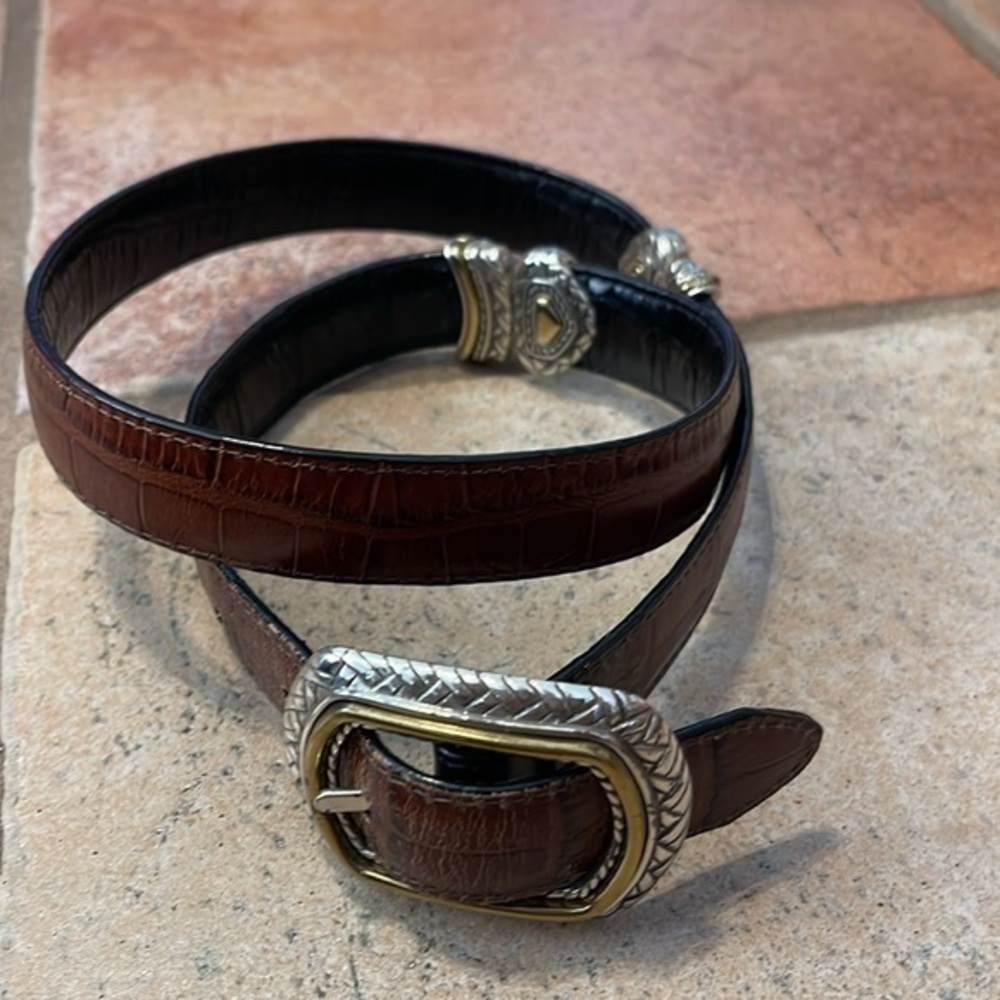 Brighton, reversible twist link belt size medium